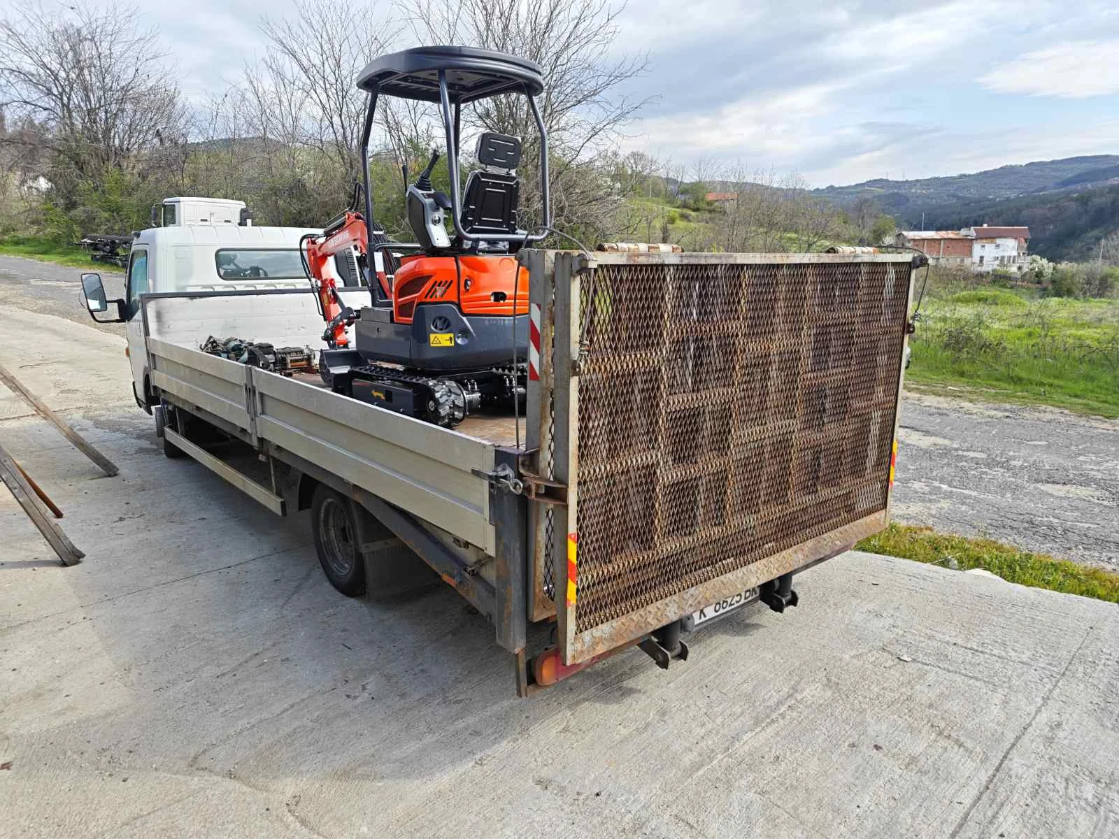 Mitsubishi Canter ПЪТНА ПОМОЩ, снимка 3 - Бусове и автобуси - 54236280