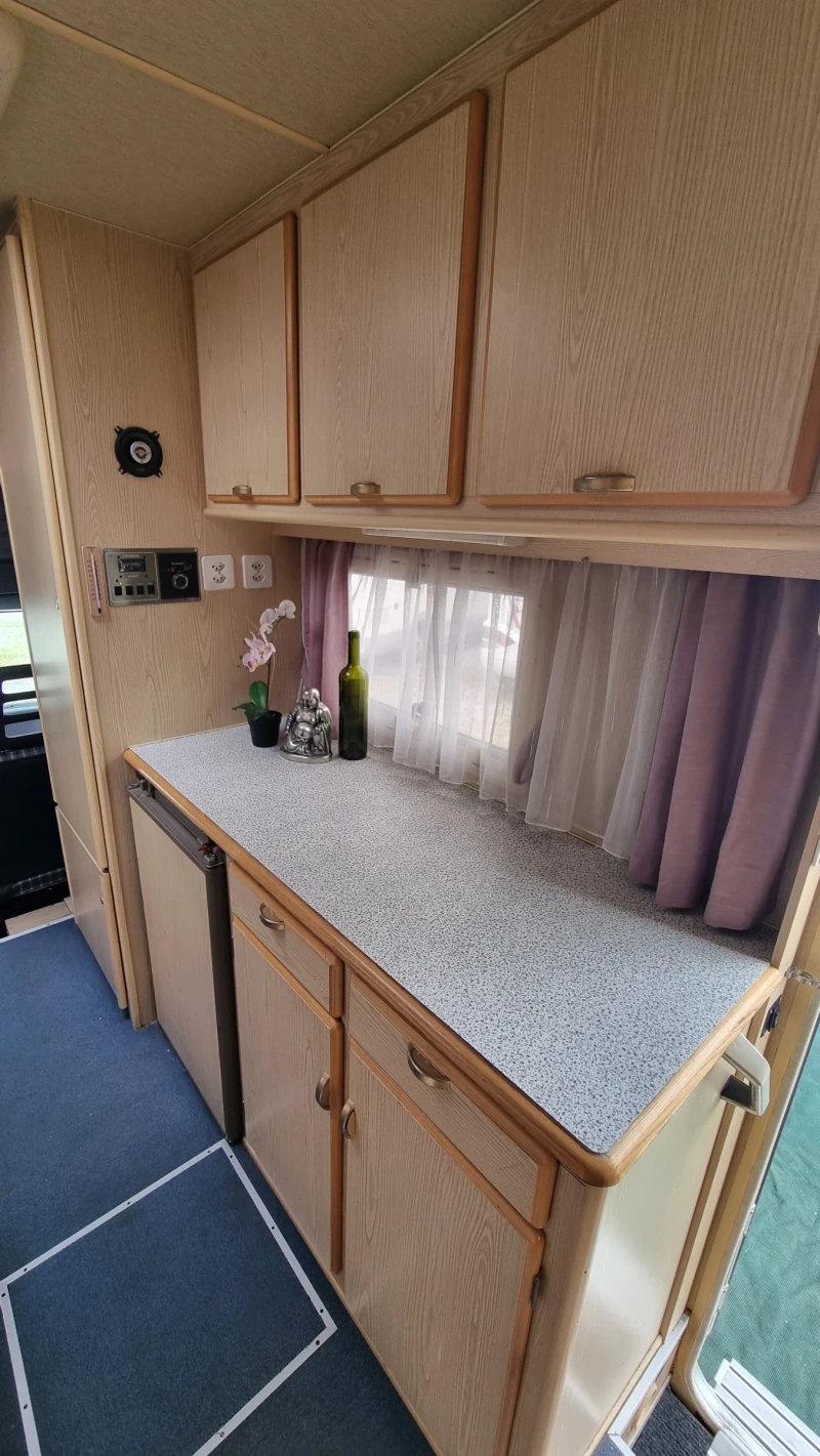 Кемпер Euramobil 550  2, 5TD, снимка 11 - Каравани и кемпери - 50375827