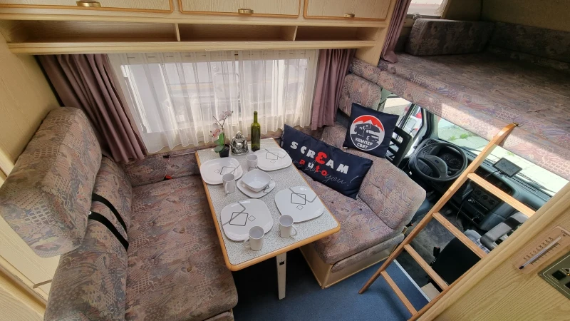 Кемпер Euramobil 550  2, 5TD, снимка 6 - Каравани и кемпери - 50375827