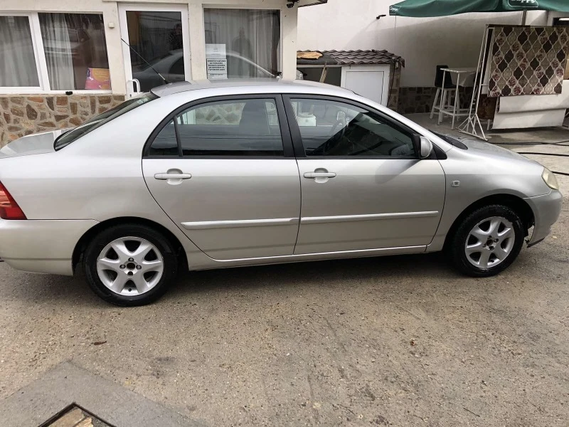 Toyota Corolla sedan 1.4vvt-i LPG, снимка 3 - Автомобили и джипове - 47734083