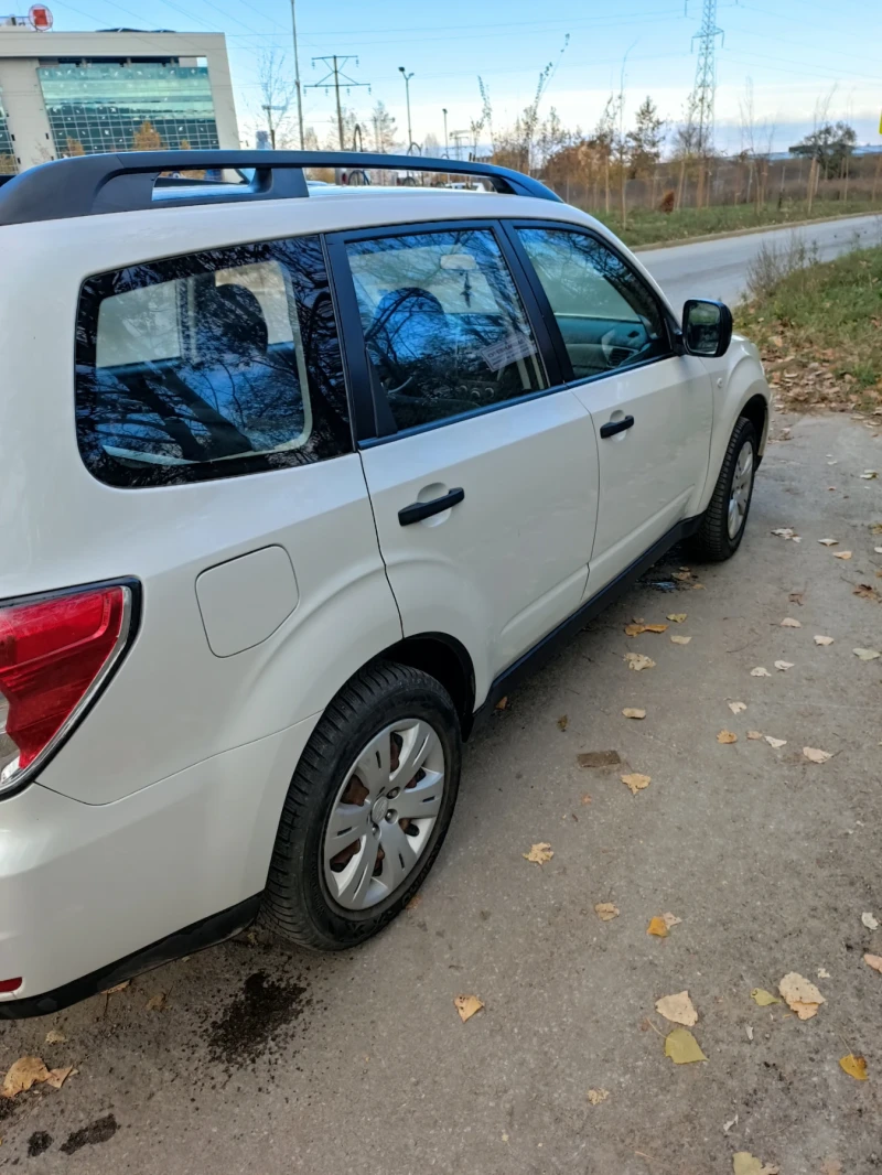 Subaru Forester, снимка 5 - Автомобили и джипове - 48176381