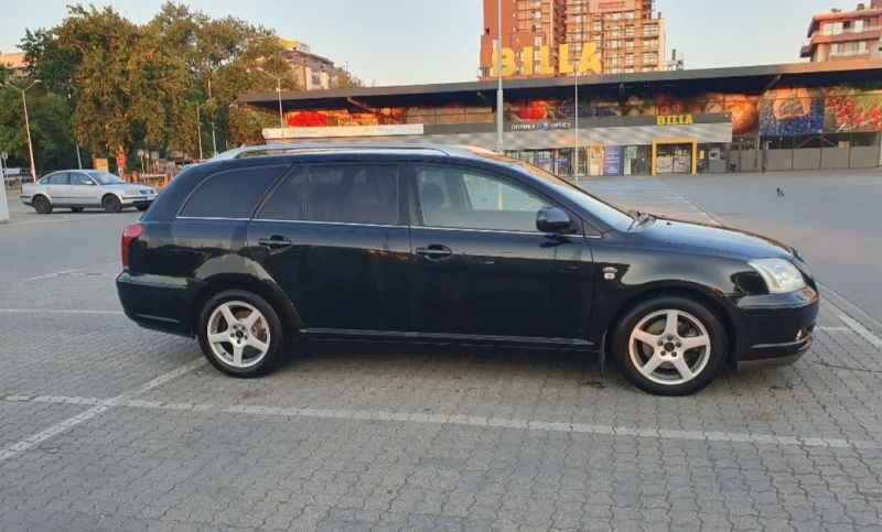 Toyota Avensis 2.0 D4D, снимка 2 - Автомобили и джипове - 48911680