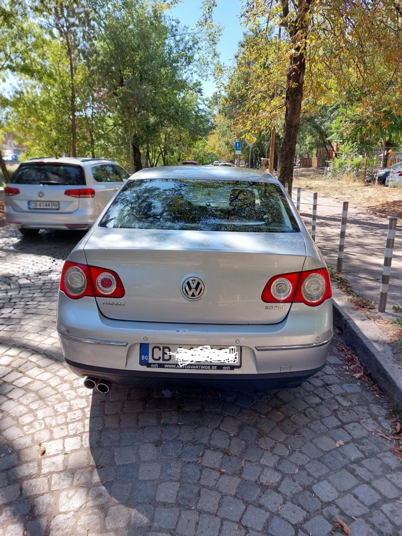 VW Passat 2.0 FSI, снимка 4 - Автомобили и джипове - 52004684