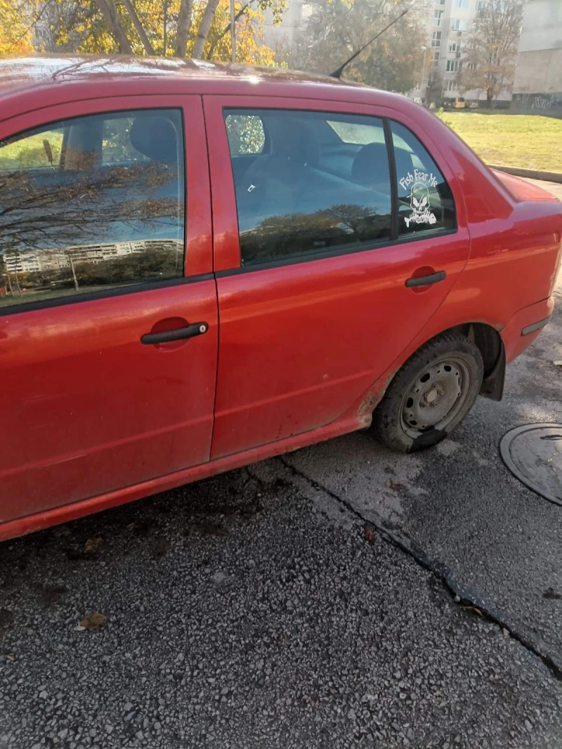 Skoda Fabia, снимка 2 - Автомобили и джипове - 52429137