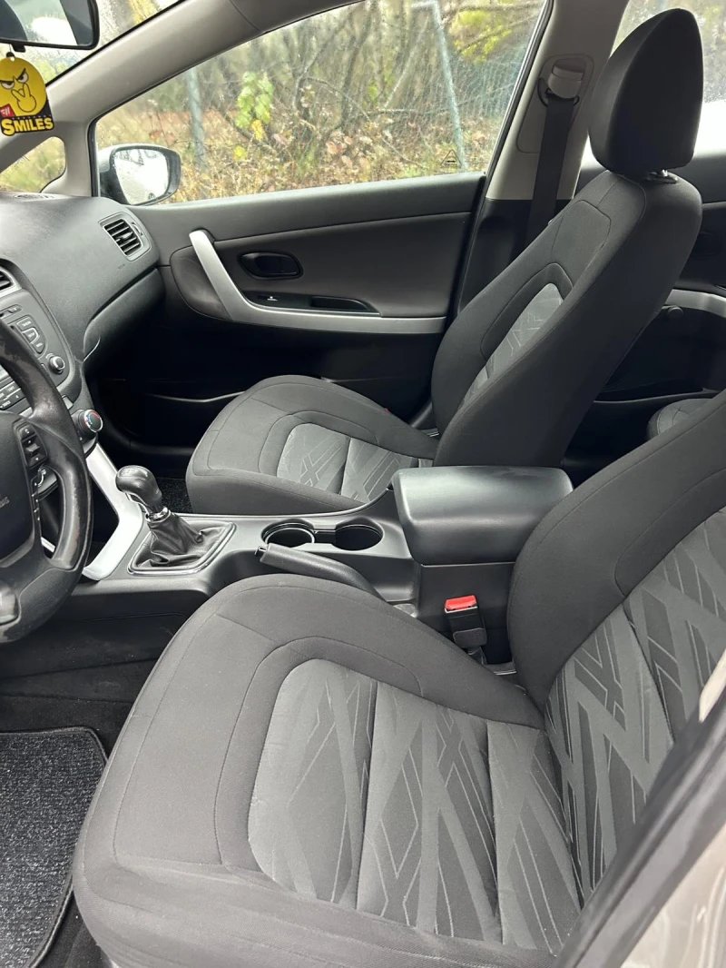 Kia Ceed, снимка 9 - Автомобили и джипове - 52463505