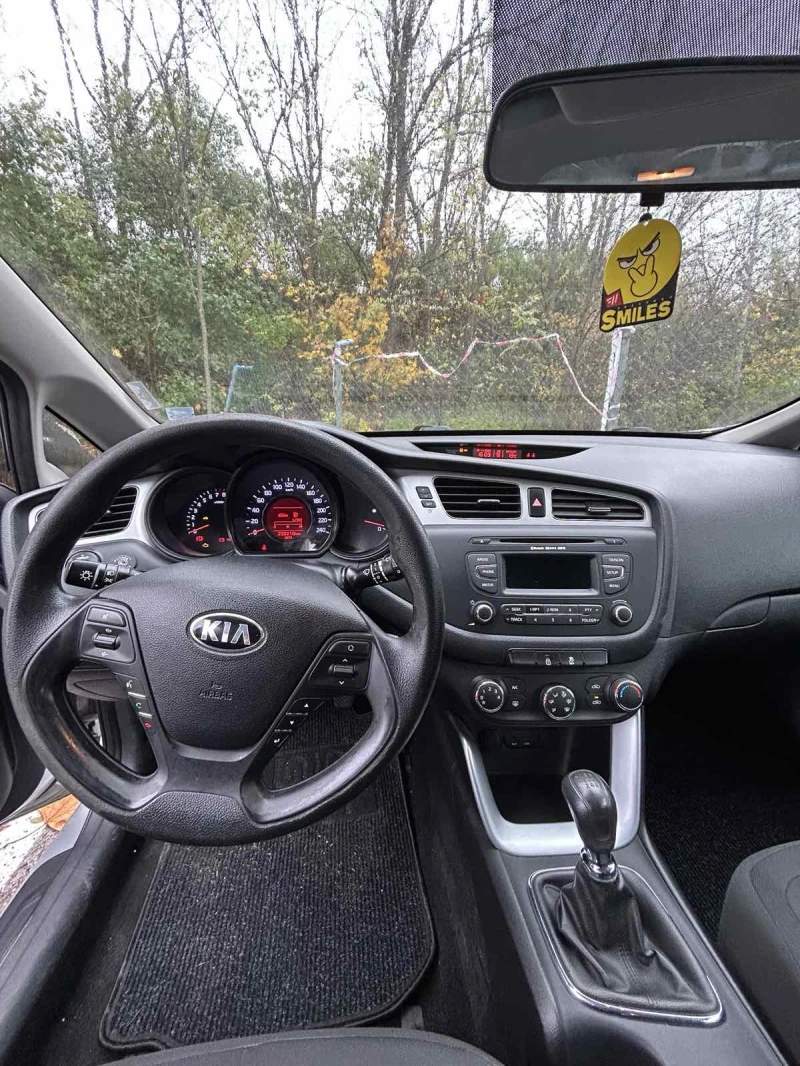 Kia Ceed, снимка 6 - Автомобили и джипове - 52463505