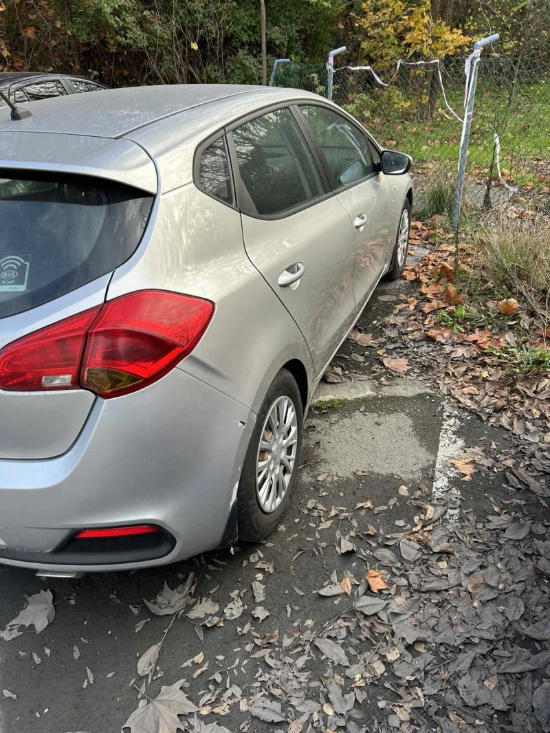 Kia Ceed, снимка 5 - Автомобили и джипове - 52463505