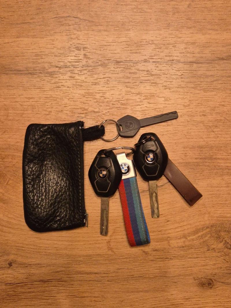 BMW 320, снимка 15 - Автомобили и джипове - 52655512