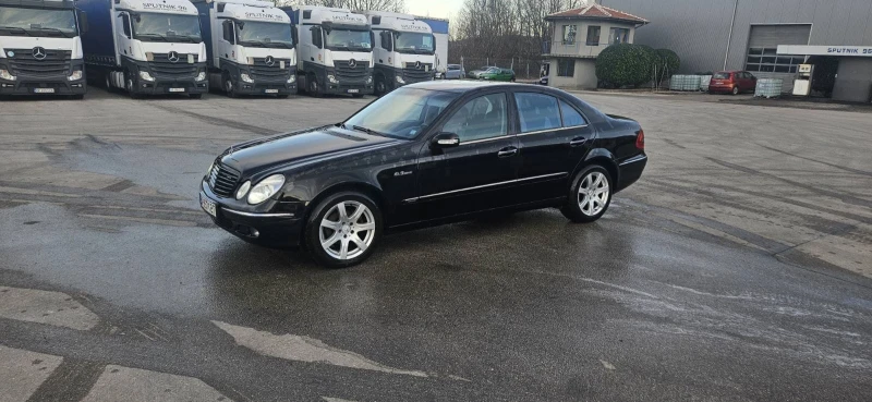 Mercedes-Benz E 270 2.7 CDI, снимка 2 - Автомобили и джипове - 52851926