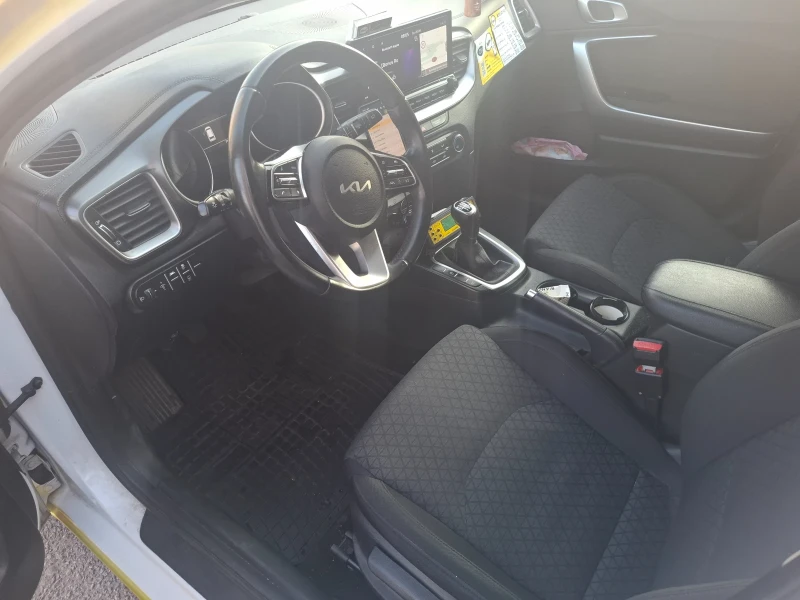 Kia Ceed, снимка 4 - Автомобили и джипове - 53072145