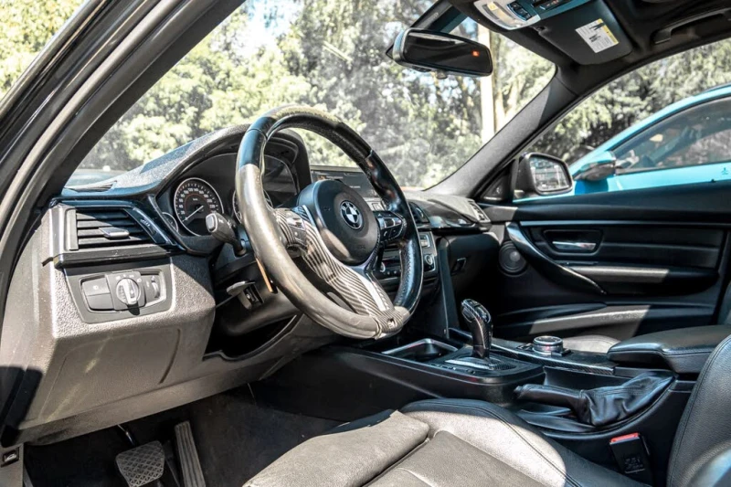 BMW 335 I * M-Package* * HeadUp* AвтоКредит* (ЦЕНА ДО БГ), снимка 7 - Автомобили и джипове - 53169639