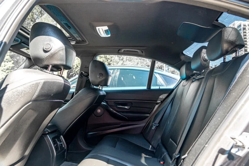 BMW 335 I * M-Package* * HeadUp* AвтоКредит* (ЦЕНА ДО БГ), снимка 9 - Автомобили и джипове - 53169639