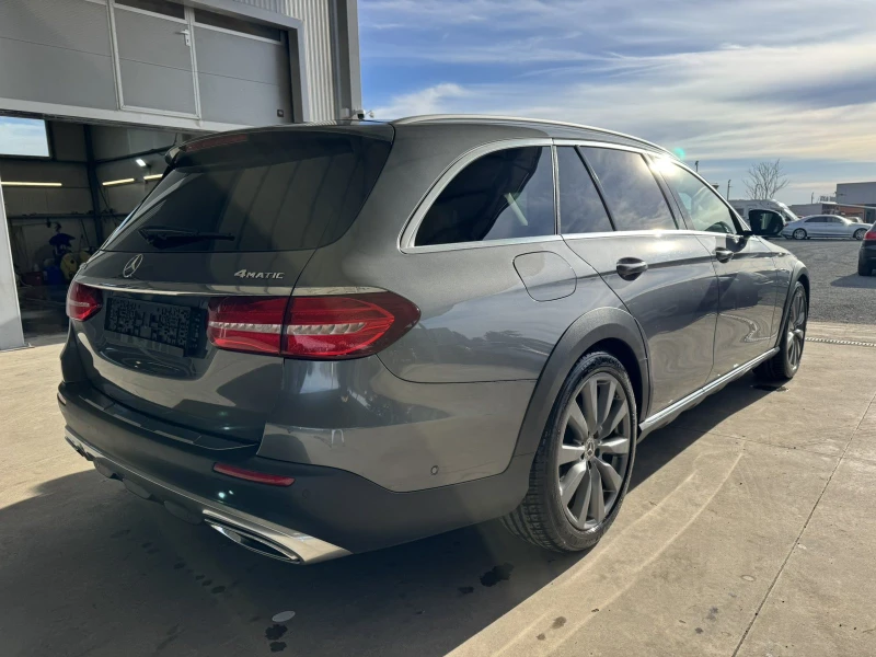 Mercedes-Benz E 220 d* ALL TERRAIN* 194ps* 4M* Head Up* КОЖА* НАВИ* , снимка 5 - Автомобили и джипове - 53534964