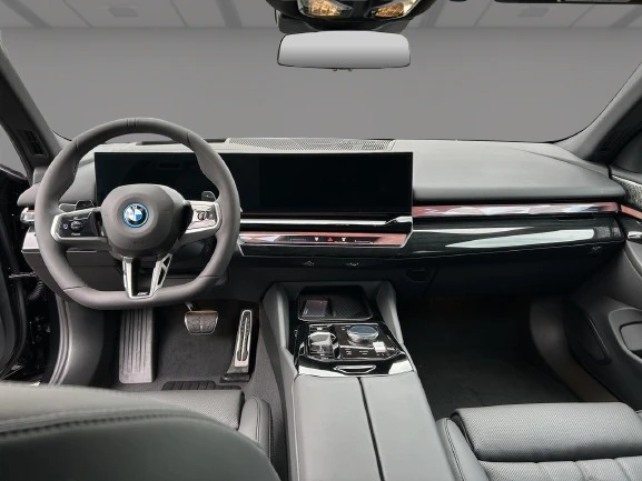 BMW 550 e xDrive M-Sport Pro = NEW = Гаранция - изображение 10