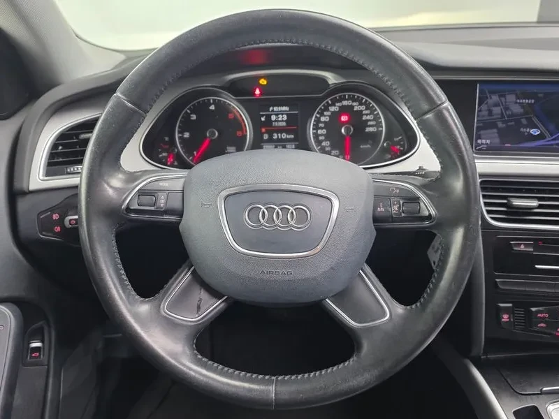Audi A4 2.0 TDI Quattro - САМО 30% АВАНС, снимка 13 - Автомобили и джипове - 56114899
