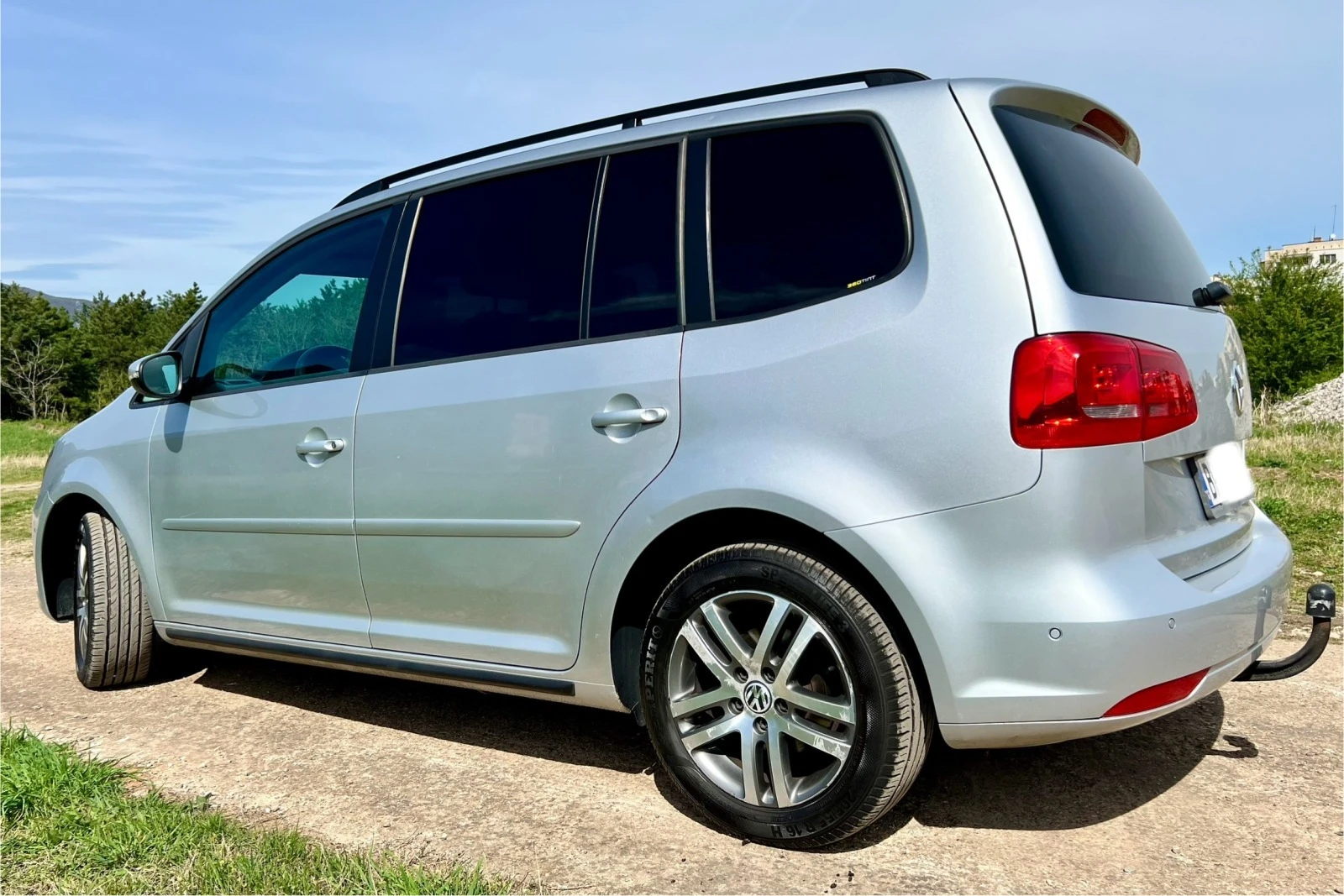 VW Touran 1.6 TDI/DSG/DCC - изображение 3