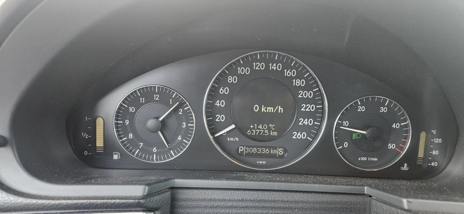 Mercedes-Benz E 270 2.7 CDI - изображение 9