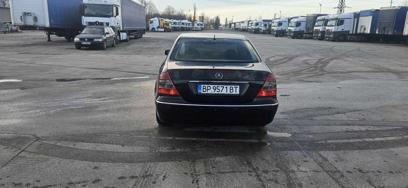 Mercedes-Benz E 270 2.7 CDI - изображение 4