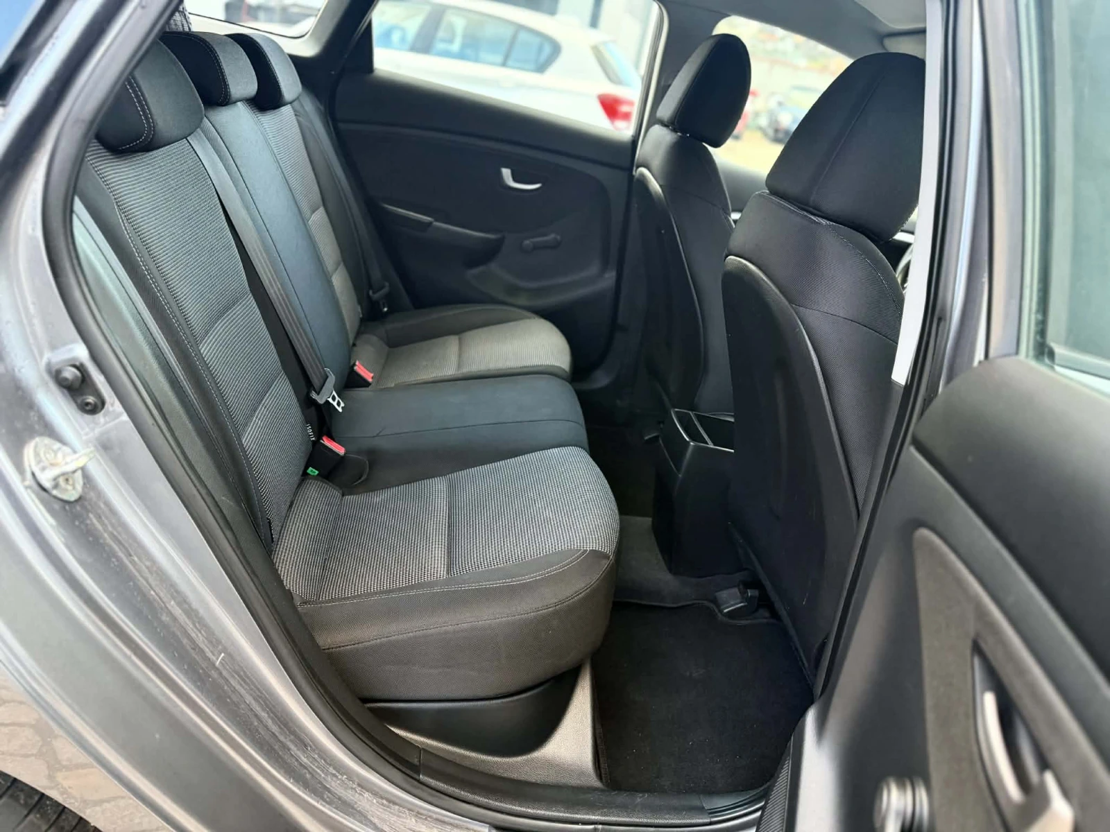 Hyundai I30 1.4 129���.�� | Mobile.bg � ����������� 14