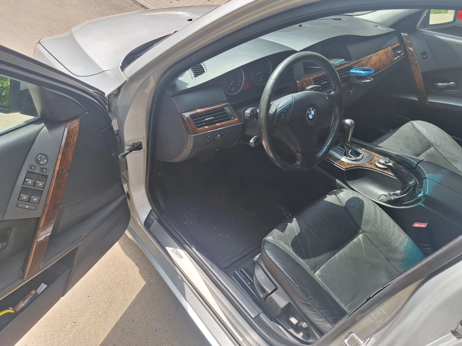 BMW 530 XD, снимка 11 - Автомобили и джипове - 53714702