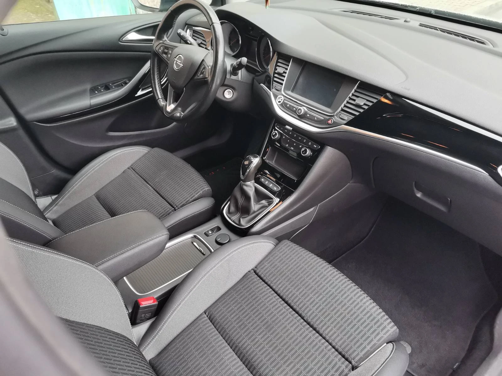 Opel Astra, снимка 9 - Автомобили и джипове - 54149909