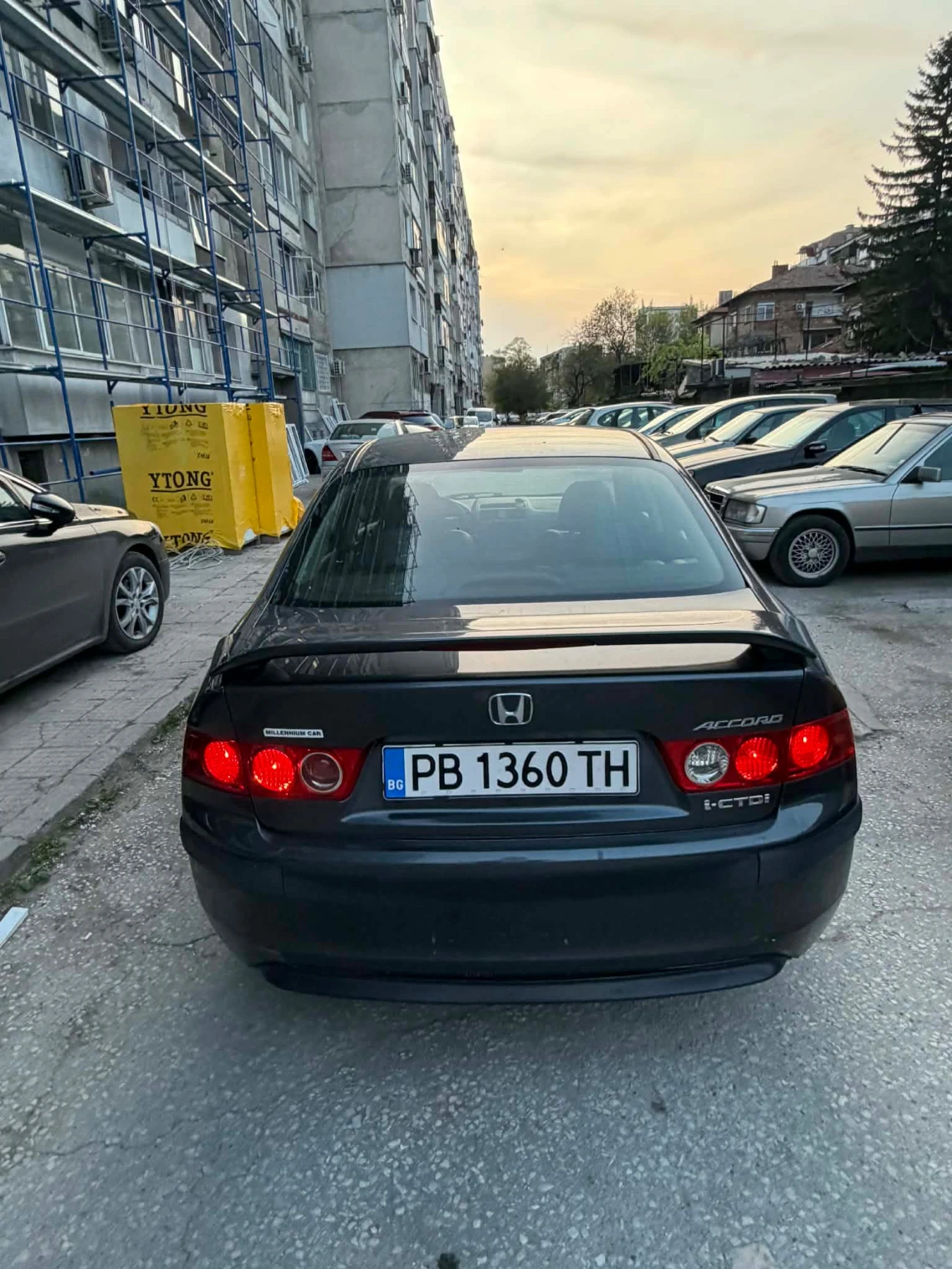 Honda Accord, снимка 2 - Автомобили и джипове - 54220757