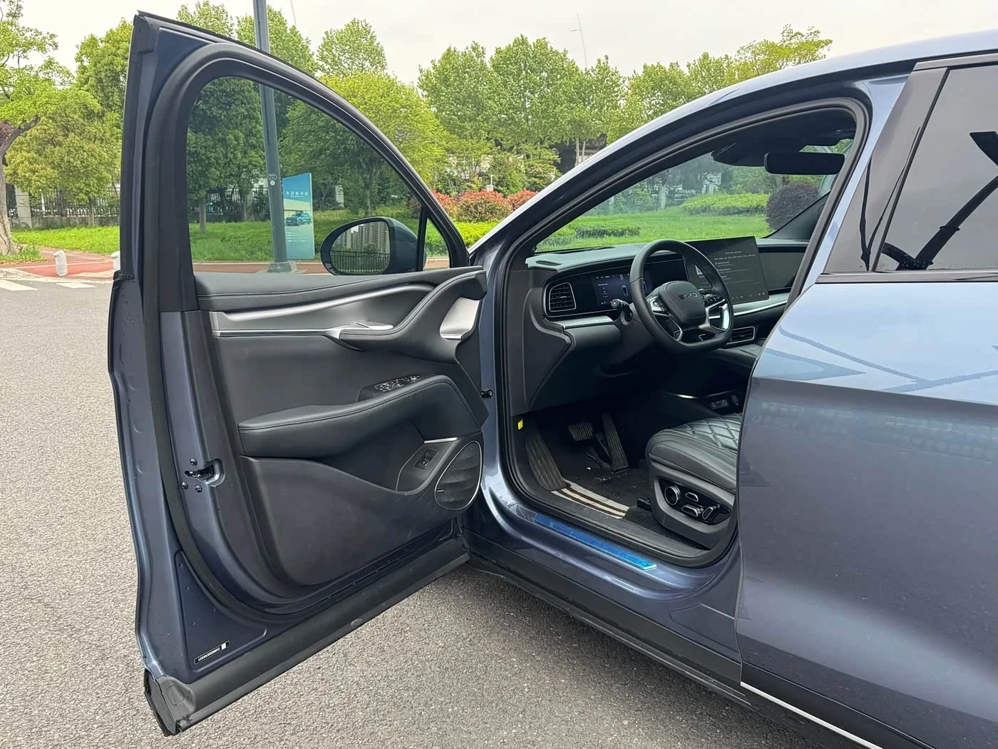 BYD Sealion 7 Smart Navigation 610 autogeorge.com, снимка 11 - Автомобили и джипове - 54595336