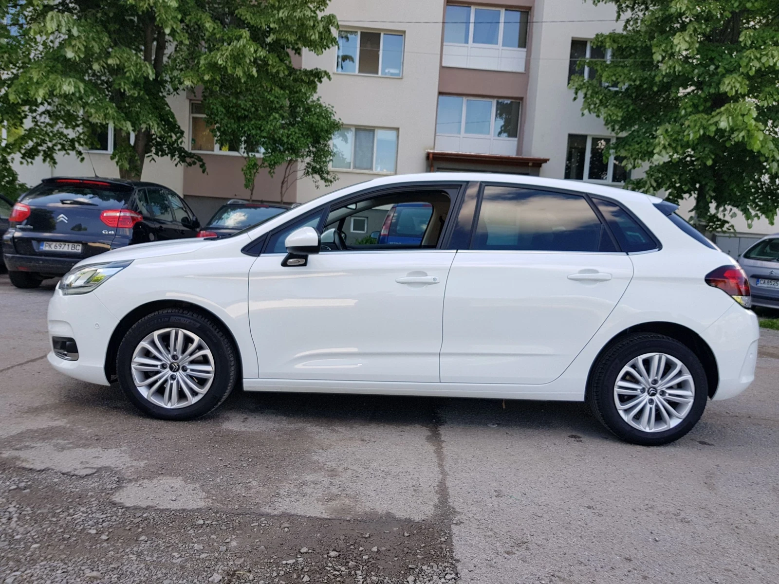 Citroen C4 1.6BlueHdi - 120к.с. - Автоматик, снимка 3 - Автомобили и джипове - 54687917