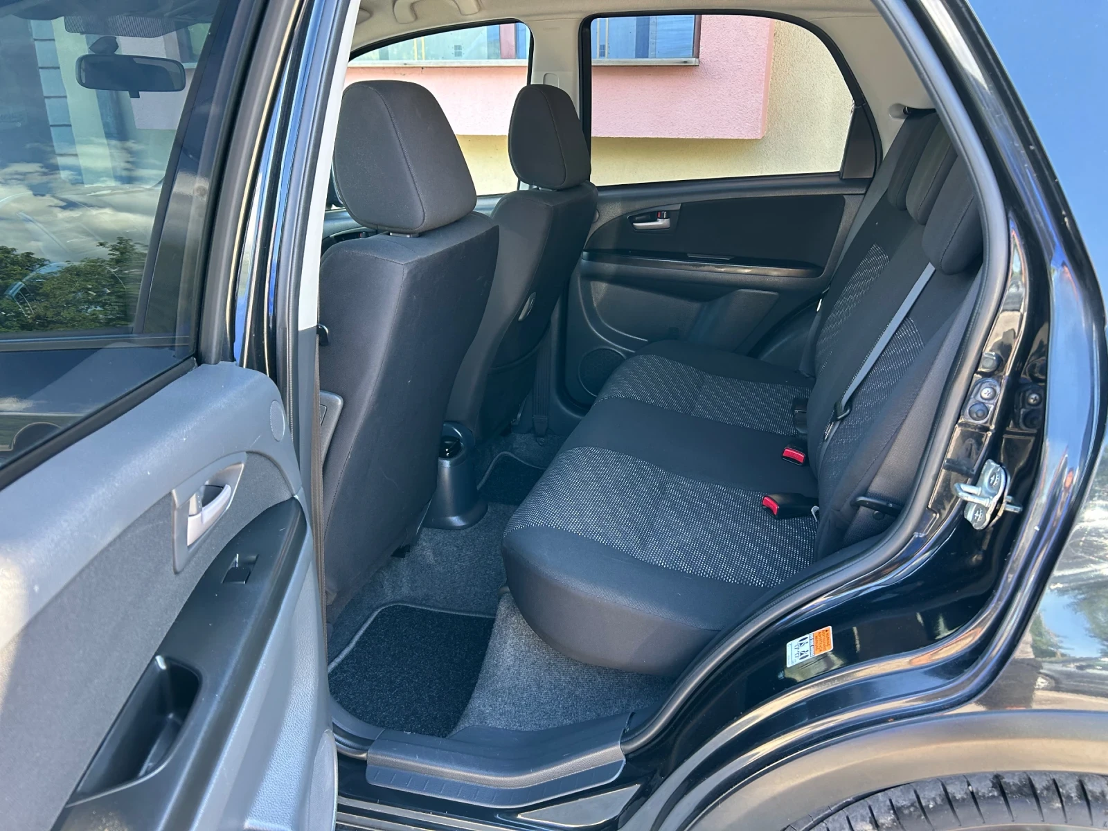 Suzuki SX4 1.6i 107к.с. БЕНЗИН, снимка 12 - Автомобили и джипове - 54974009