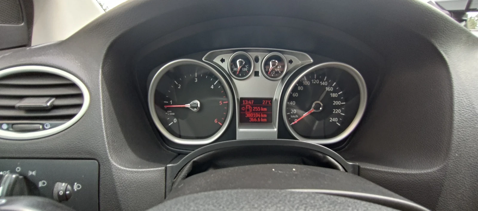 Ford Focus 1.6 Tdci, снимка 10 - Автомобили и джипове - 54985154
