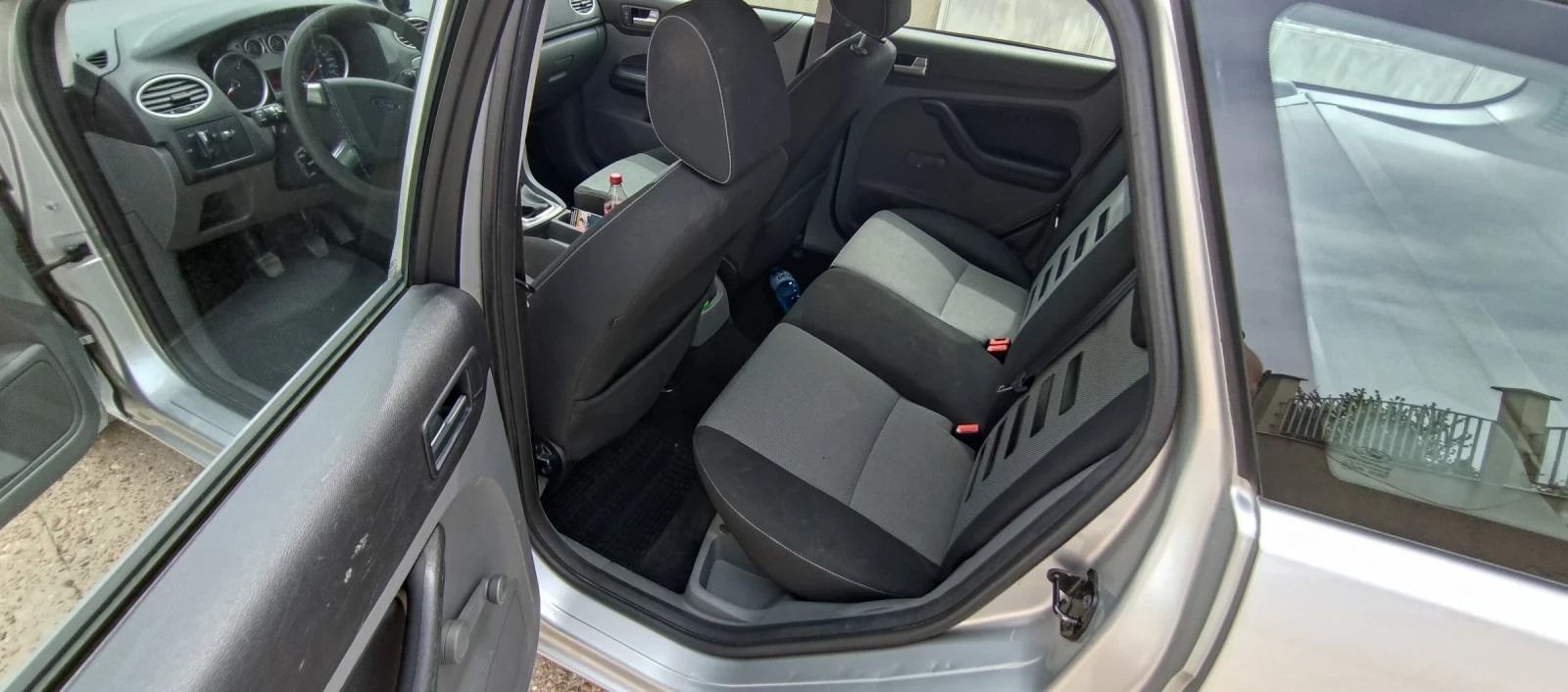 Ford Focus 1.6 Tdci, снимка 9 - Автомобили и джипове - 54985154