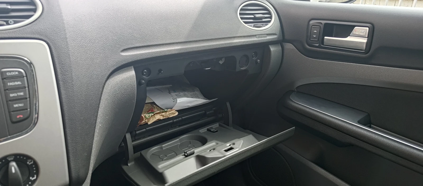 Ford Focus 1.6 Tdci, снимка 13 - Автомобили и джипове - 54985154