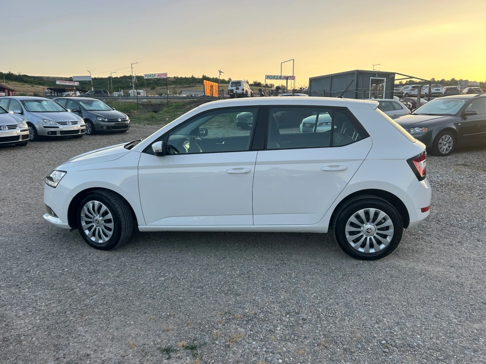 Skoda Fabia 1.0i 3490- KM NOVA, снимка 8 - Автомобили и джипове - 55075755