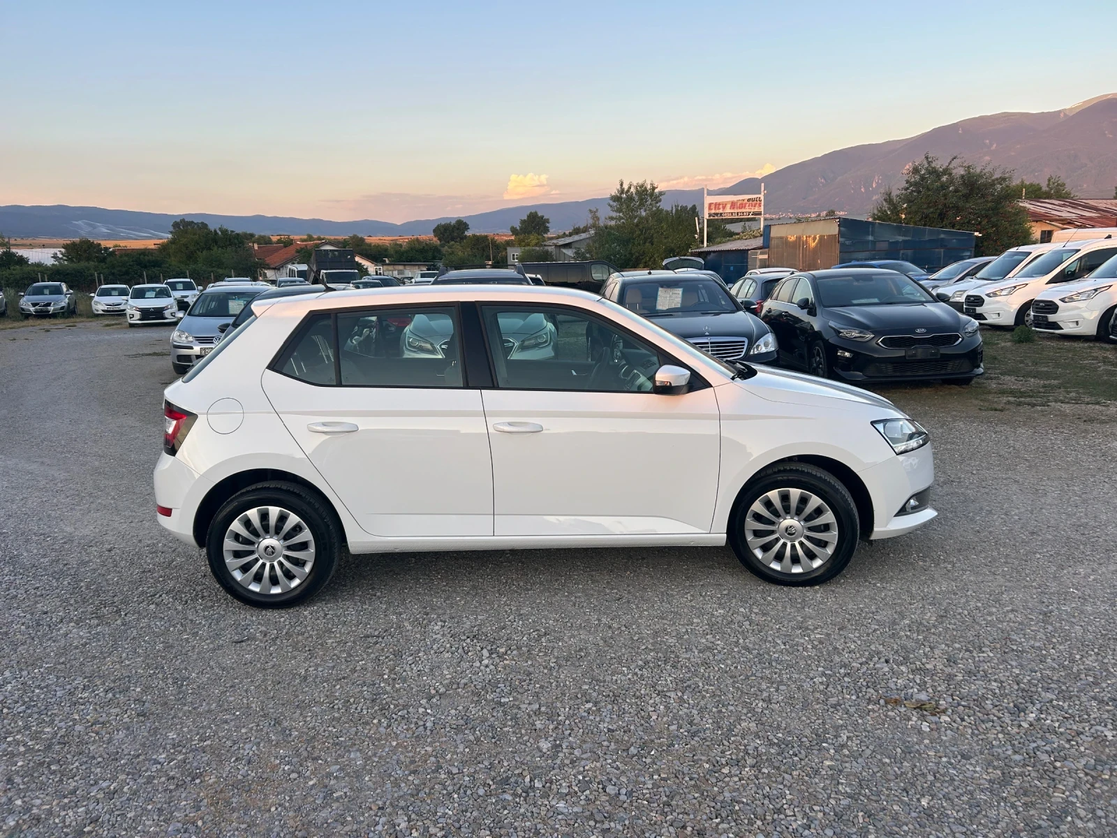 Skoda Fabia 1.0i 3490- KM NOVA, снимка 4 - Автомобили и джипове - 55075755
