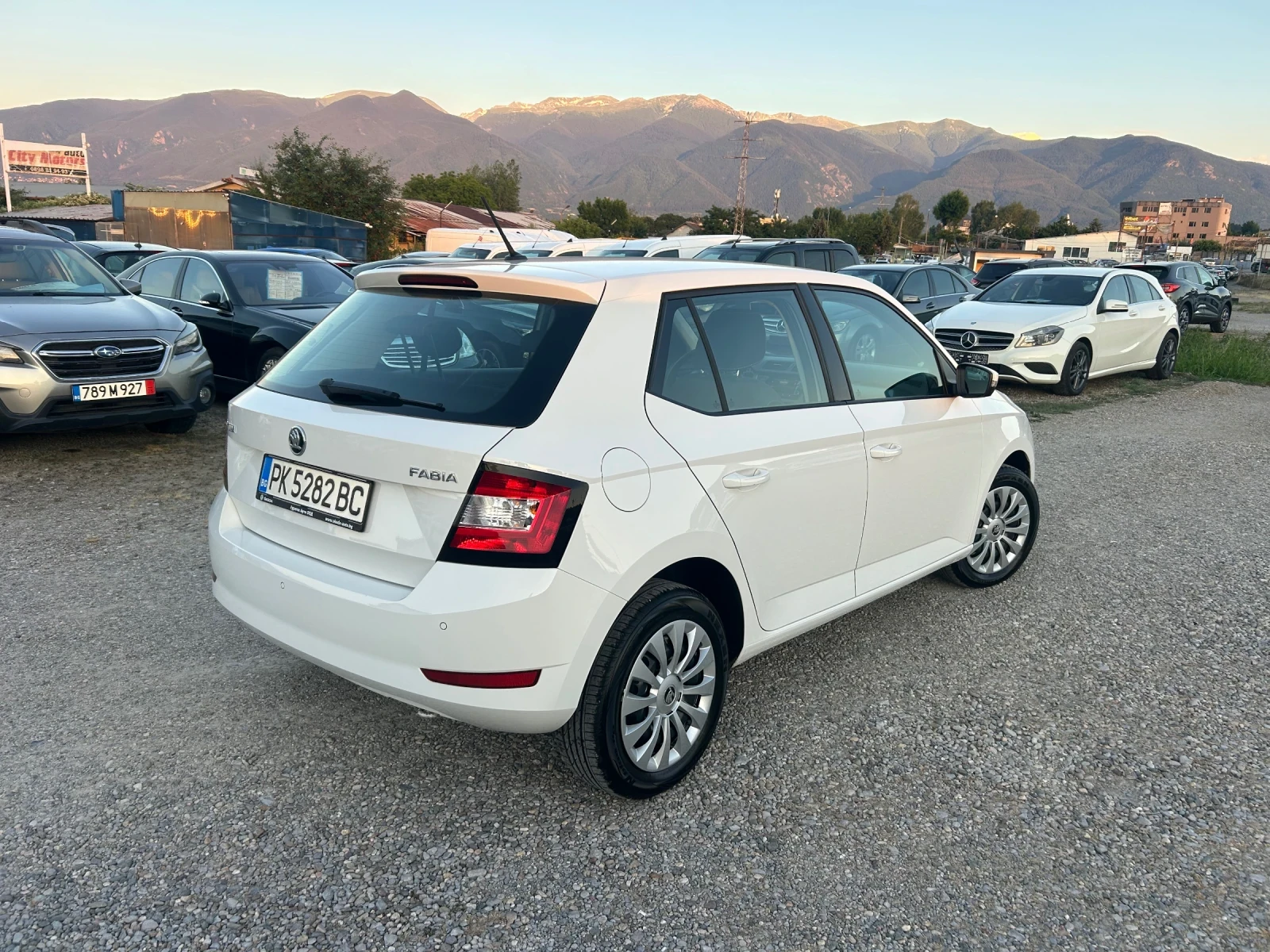 Skoda Fabia 1.0i 3490- KM NOVA, снимка 5 - Автомобили и джипове - 55075755