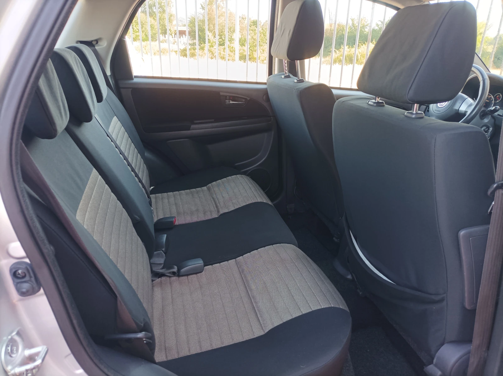 Fiat Sedici 1.6 BENZIN -4X4/ EURO 5B/ FEIS -ЛИЗИНГ , снимка 11 - Автомобили и джипове - 55238554