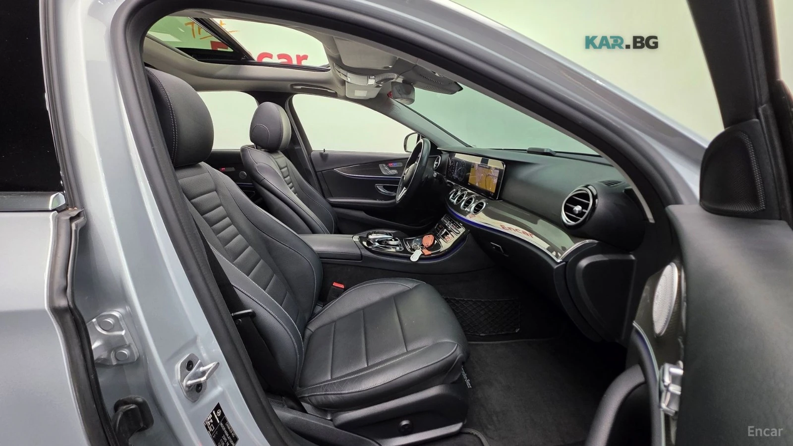 Mercedes-Benz E 300 4MATIC AMG* HUD* КОЖА* ОБДУХВ* НАВИ* ПАНО, снимка 9 - Автомобили и джипове - 55317675