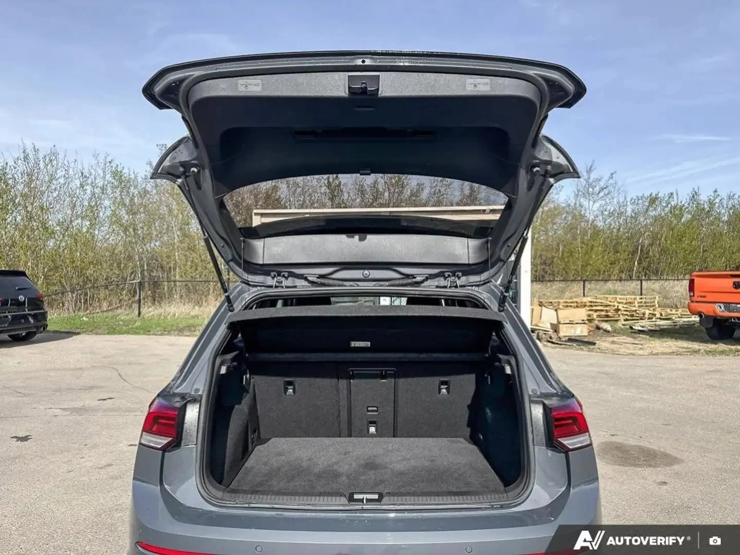 VW Golf GTI AUTOBAHN DSG ЦЕНА ДО БЪЛГАРИЯ АВТОКРЕДИТ, снимка 15 - Автомобили и джипове - 55464046