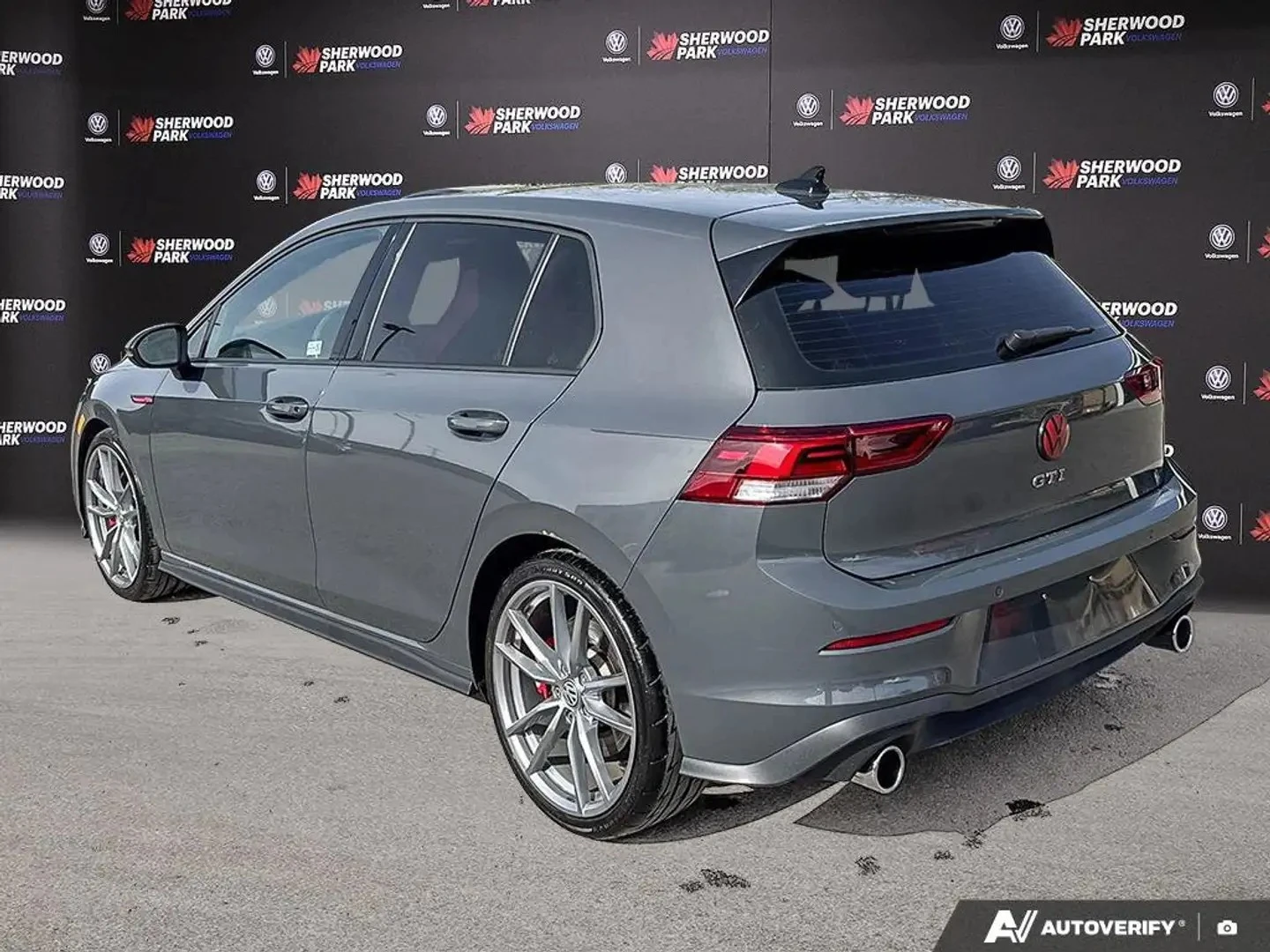 VW Golf GTI AUTOBAHN DSG ЦЕНА ДО БЪЛГАРИЯ АВТОКРЕДИТ, снимка 4 - Автомобили и джипове - 55464046