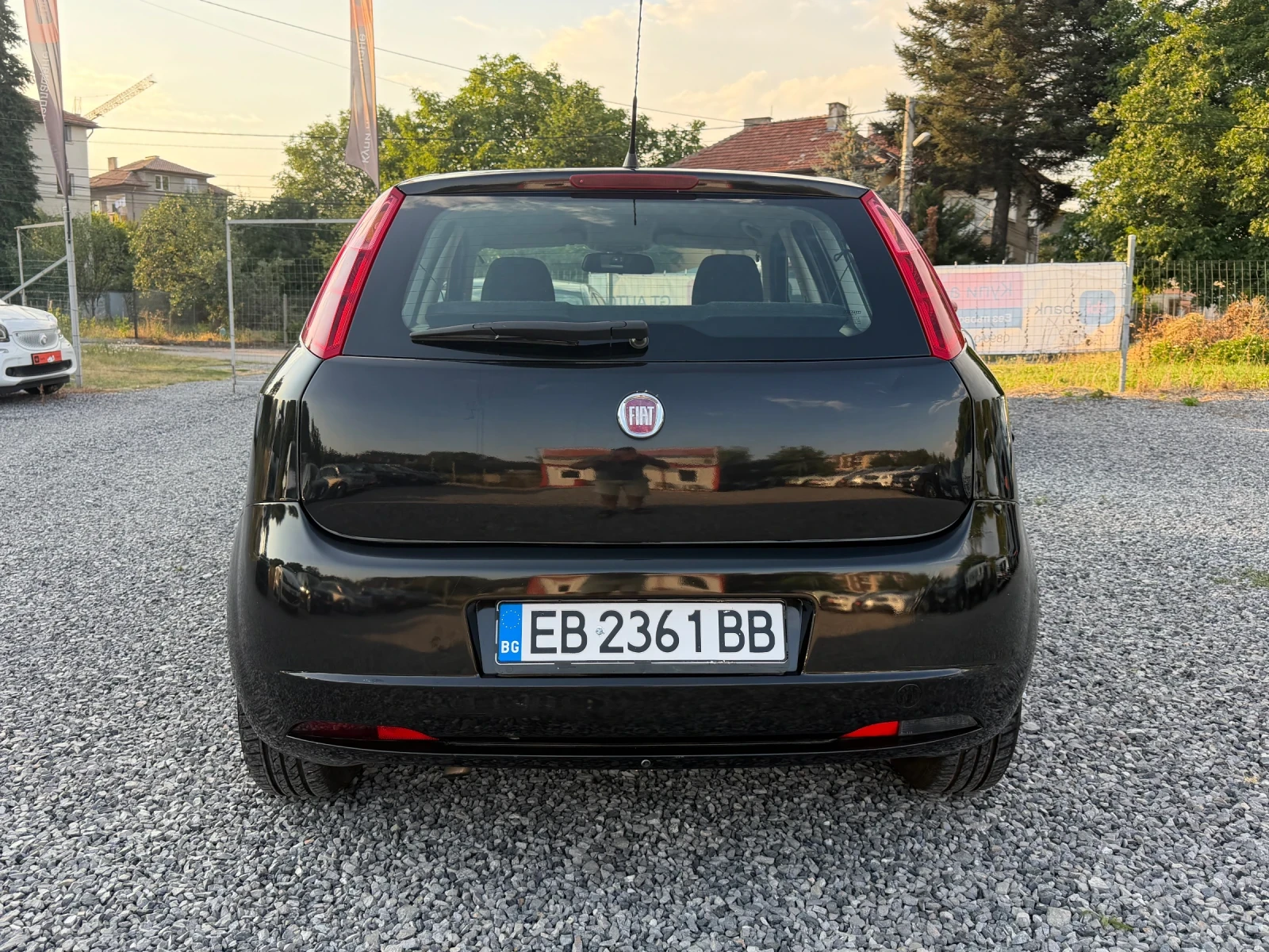 Fiat Punto Grande, 1.4i, Автомат.113000км! 2 Комплекта джанти, снимка 8 - Автомобили и джипове - 55565106