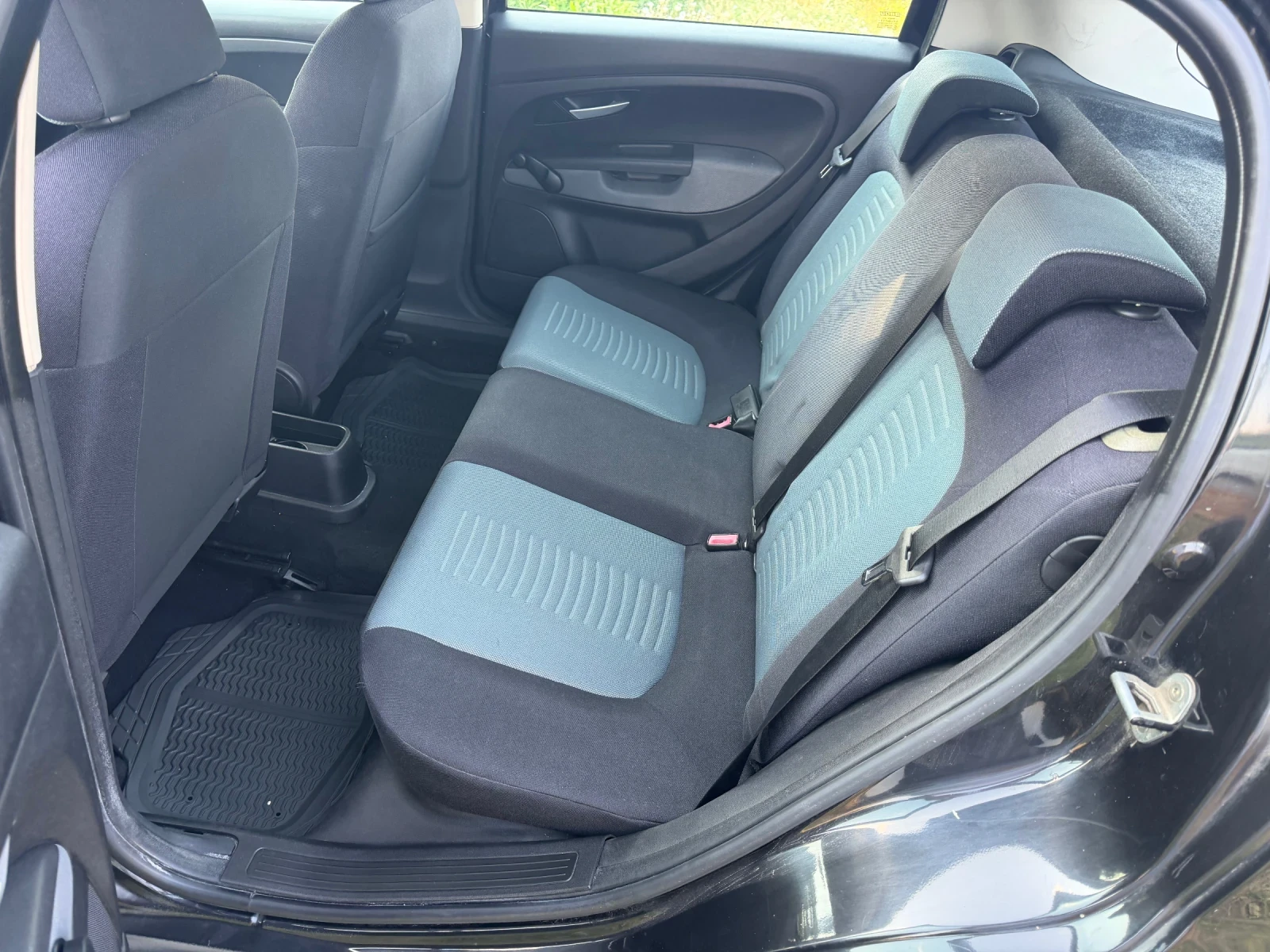 Fiat Punto Grande, 1.4i, �������.113000��! 2 ��������� ������ | Mobile.bg � ����������� 12