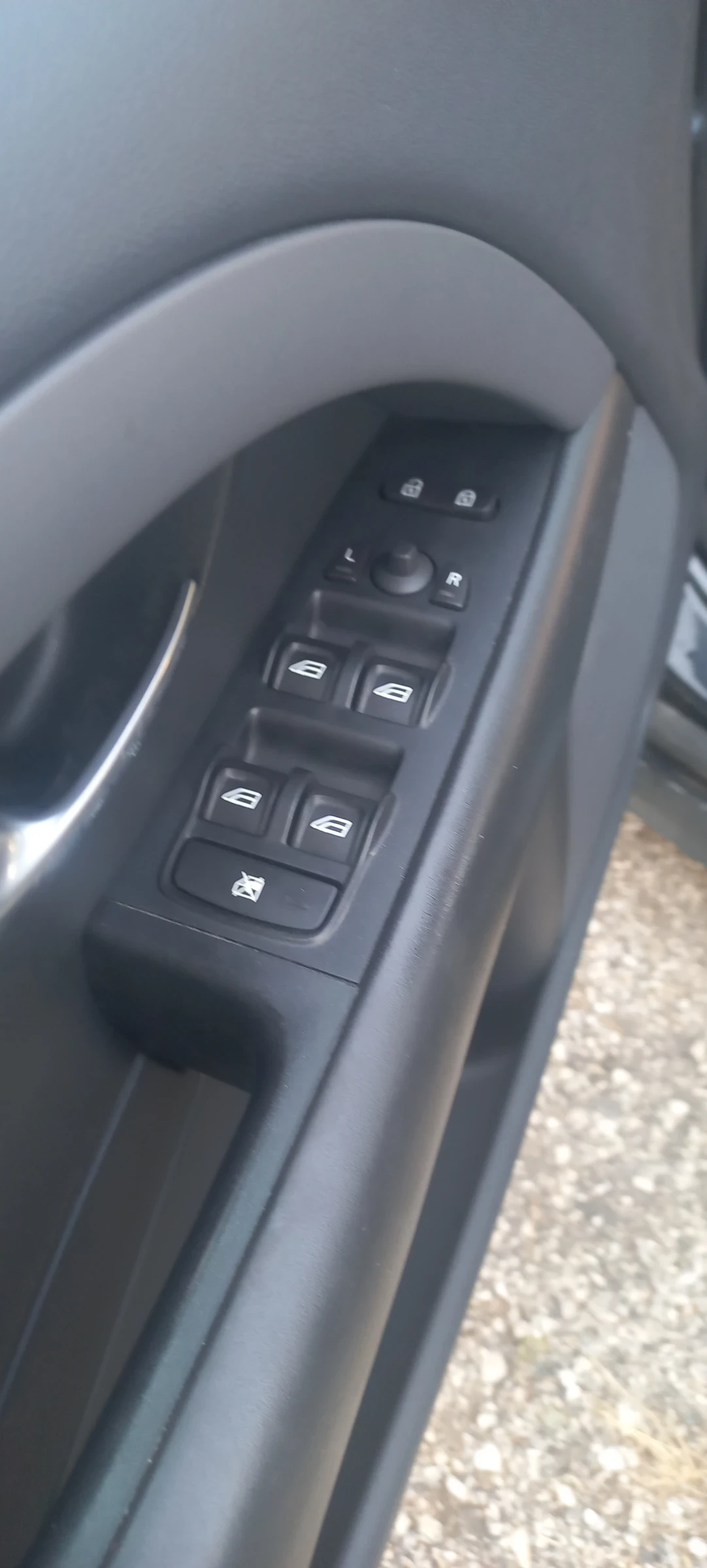 Volvo V70 2.0F, снимка 14 - Автомобили и джипове - 55585835