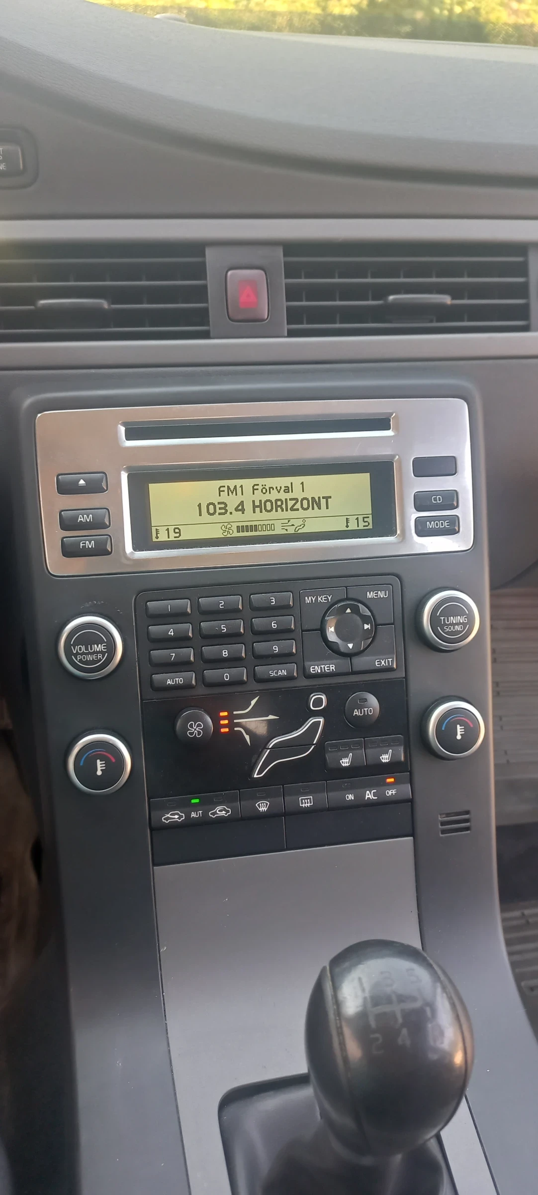 Volvo V70 2.0F, снимка 9 - Автомобили и джипове - 55585835