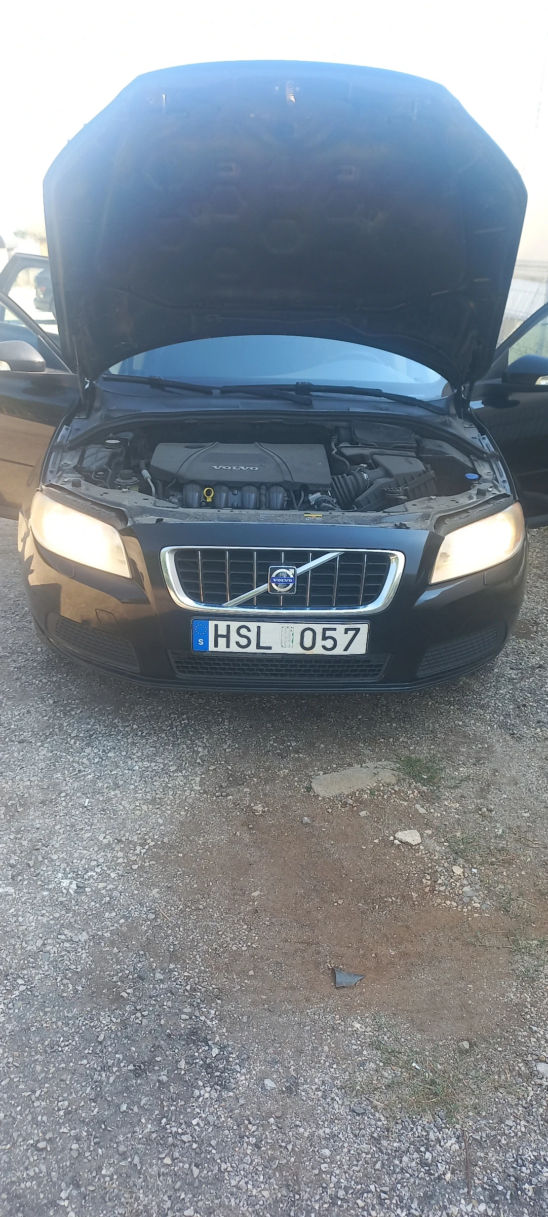 Volvo V70 2.0F, снимка 16 - Автомобили и джипове - 55585835