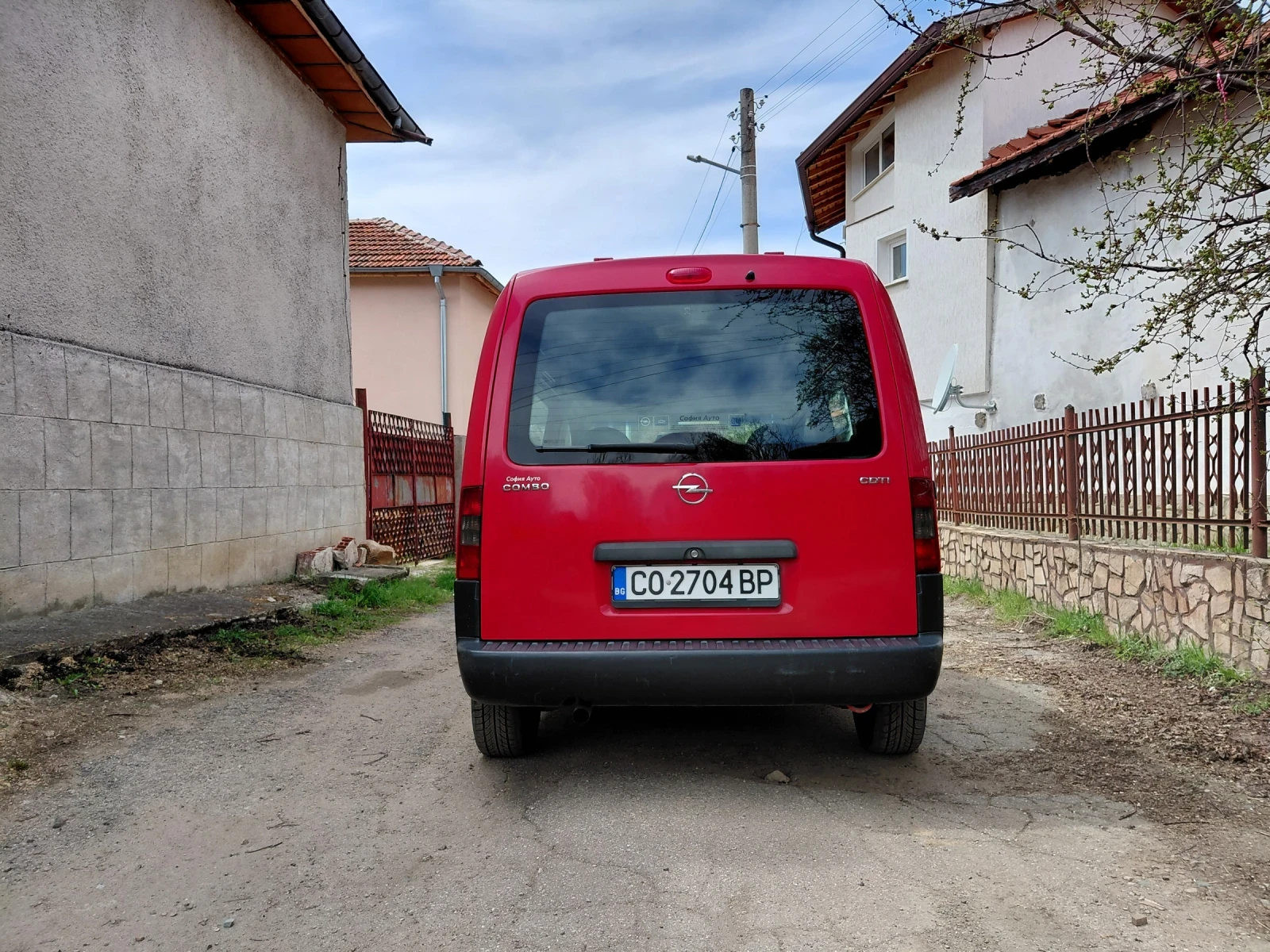 Opel Combo 1.3CDTI, снимка 2 - Автомобили и джипове - 55805694