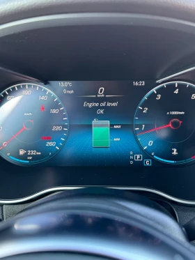 Mercedes-Benz GLC 300 AMG Line, снимка 12