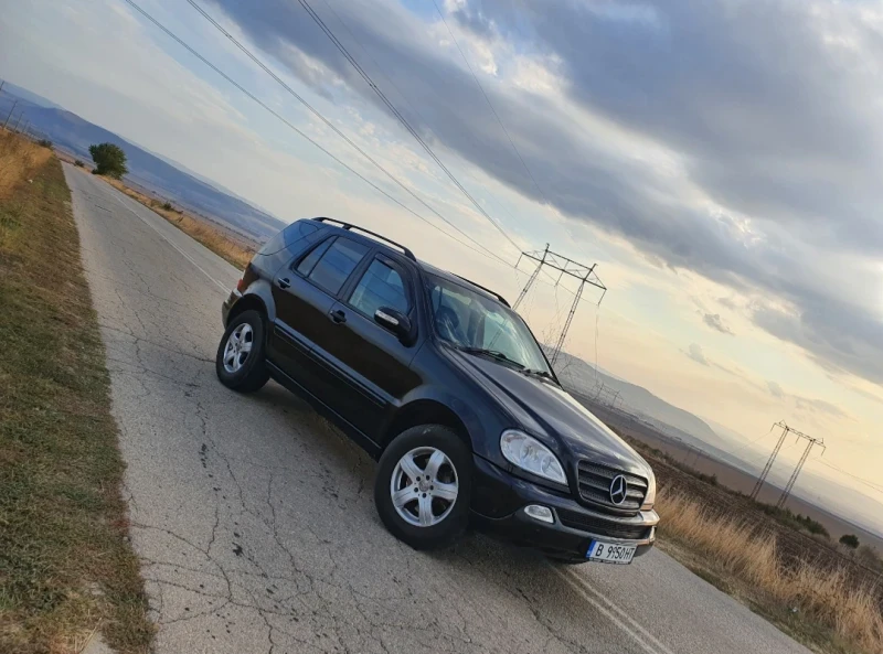 Mercedes-Benz ML 350 EXCLUSIVE, снимка 16 - Автомобили и джипове - 47439165