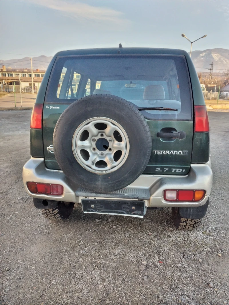 Nissan Terrano 2.7 тди, снимка 5 - Автомобили и джипове - 48522587