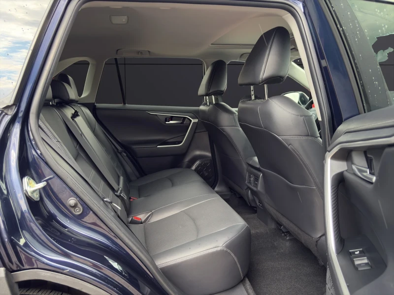 Toyota Rav4 * 2.5* 4x4* Limited* CarPay* Cam* Navi* Keyless* , снимка 16 - Автомобили и джипове - 51103894
