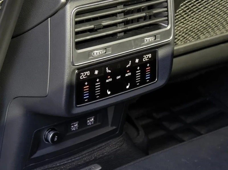 Audi SQ7 2020 Audi SQ7 4.0T, снимка 8 - Автомобили и джипове - 52387347